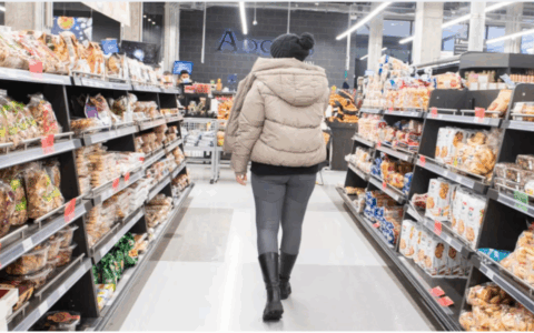 魁省正在计划一项改革 华人便利店店主担心