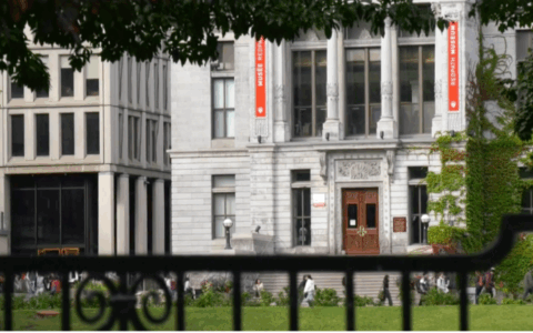 遭到学生强烈反对，蒙特利尔麦大收回了该决定