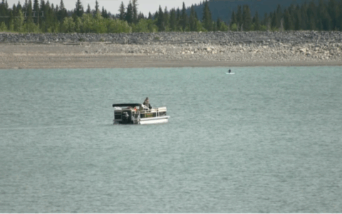 中国父母来加拿大探望儿子 一家三口落水 1人溺亡 1人失踪