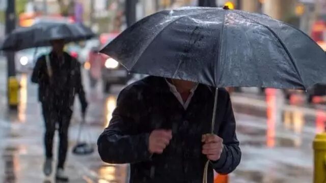 秋天要来了！魁省周三不同寻常 大雨大风